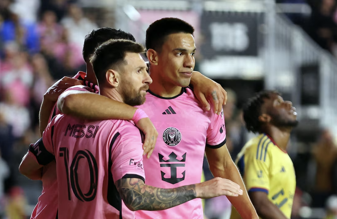 Cầu thủ trẻ được Messi nâng đỡ thắng giải quan trọng của MLS- Ảnh 1. Cầu thủ trẻ được Messi nâng đỡ thắng giải quan trọng của MLS- Ảnh 1.