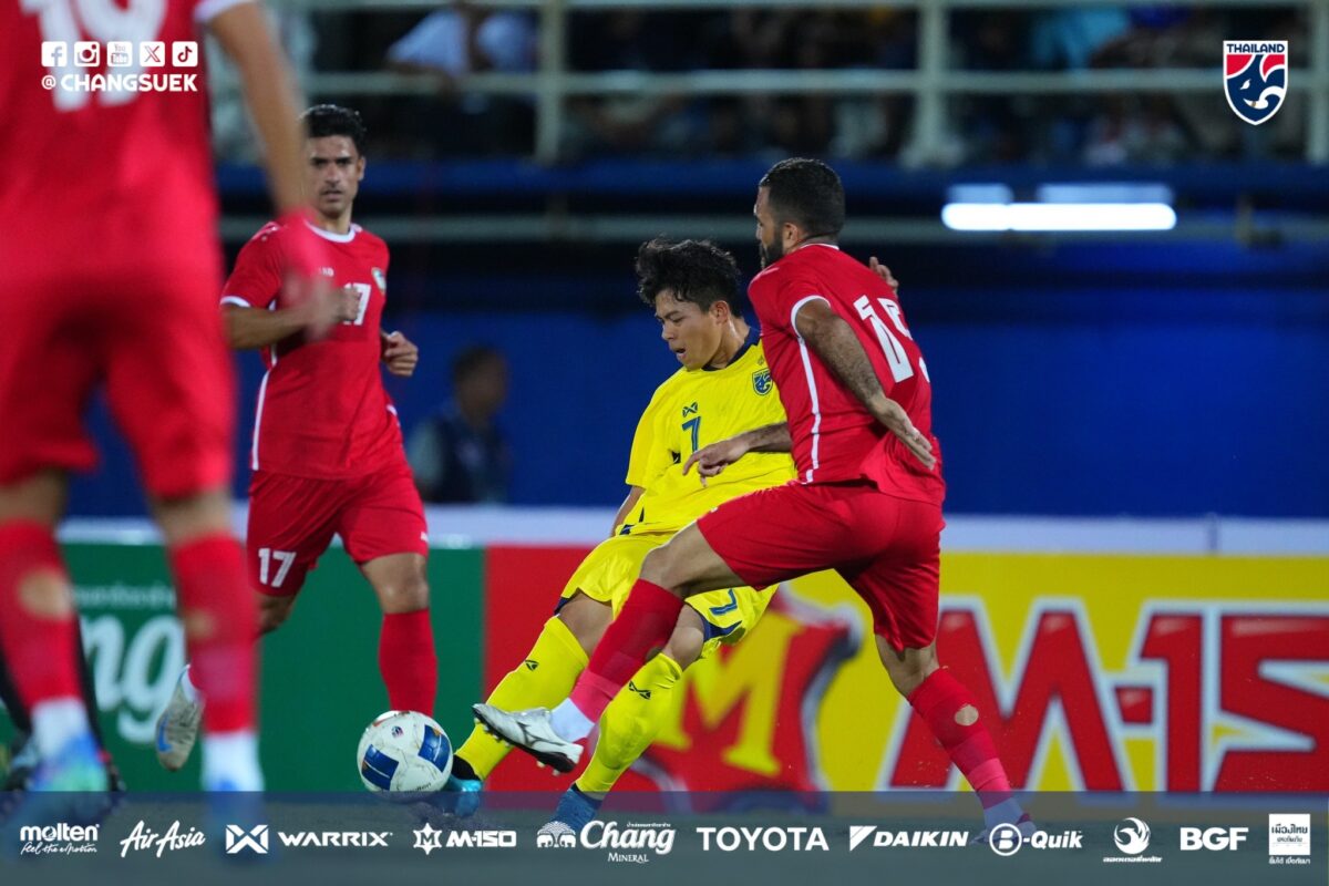 Thái Lan vô địch King’s Cup: Madam Pang thưởng gần 5 tỉ đồng, khen nức nở Chanathip- Ảnh 9. Thái Lan vô địch King’s Cup: Madam Pang thưởng gần 5 tỉ đồng, khen nức nở Chanathip- Ảnh 9.