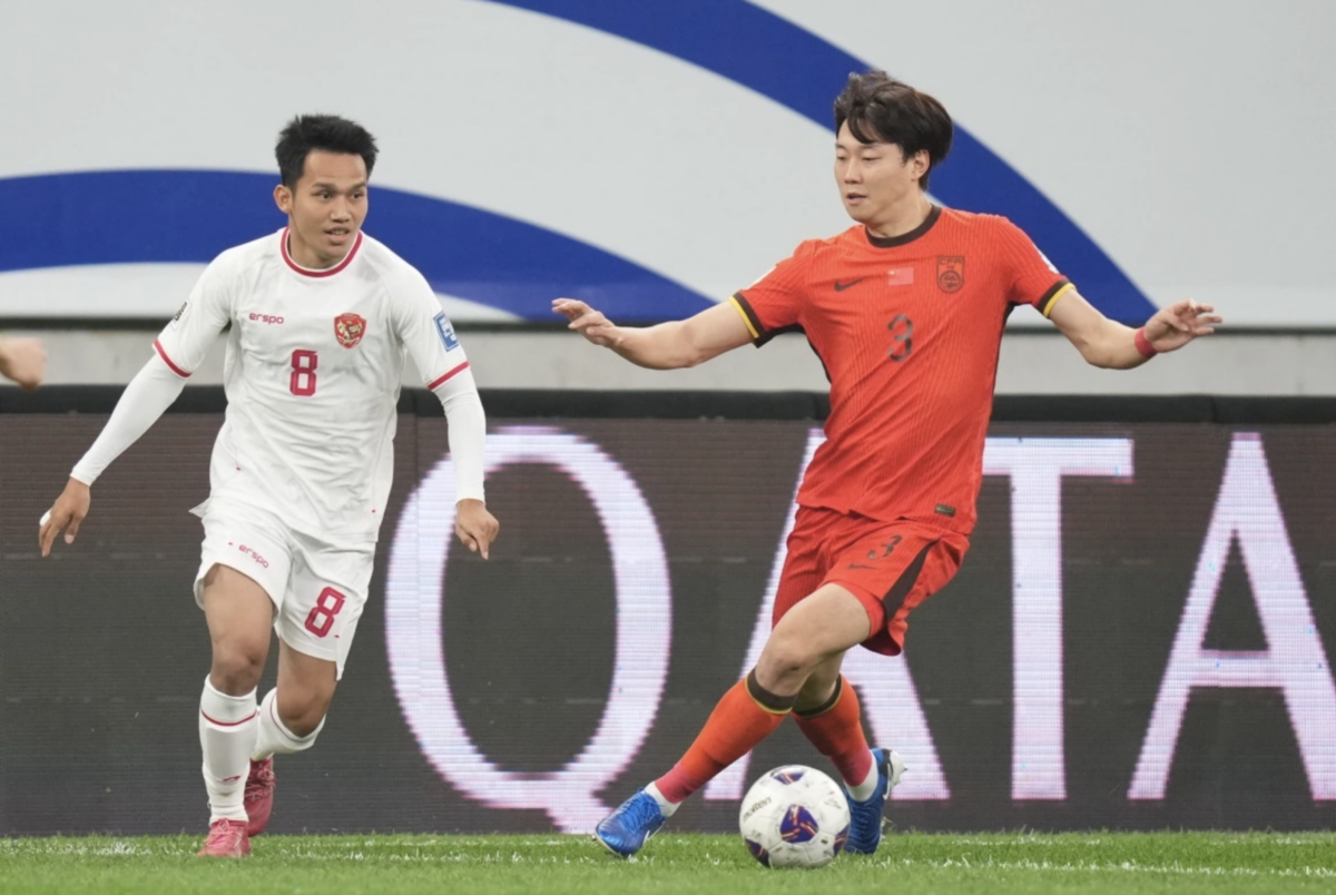 Cú ngã trước đội Trung Quốc khiến Indonesia không thể xem thường AFF Cup?- Ảnh 1. Cú ngã trước đội Trung Quốc khiến Indonesia không thể xem thường AFF Cup?- Ảnh 1.