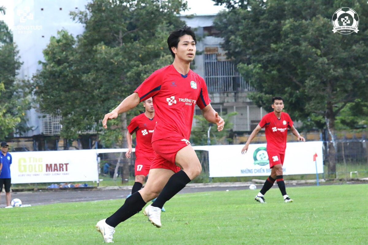 Bóng đá miền Nam quật khởi ở hạng nhất với lá cờ đầu Bình Phước?- Ảnh 1. Bóng đá miền Nam quật khởi ở hạng nhất với lá cờ đầu Bình Phước?- Ảnh 1.