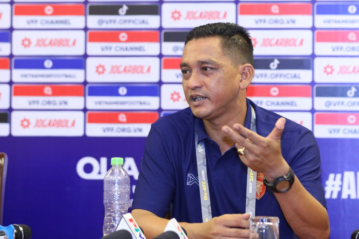 HLV Roland: 'U.17 Việt Nam phải thắng U.17 Yemen, không còn con đường nào khác'- Ảnh 3. HLV Roland: 'U.17 Việt Nam phải thắng U.17 Yemen, không còn con đường nào khác'- Ảnh 3.