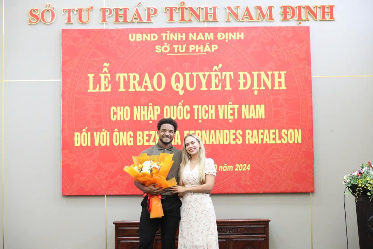 Tiền đạo Nguyễn Xuân Son chính thức nhận quốc tịch Việt Nam: HLV Kim Sang-sik sẽ lưu tâm?- Ảnh 5. Tiền đạo Nguyễn Xuân Son chính thức nhận quốc tịch Việt Nam: HLV Kim Sang-sik sẽ lưu tâm?- Ảnh 5.