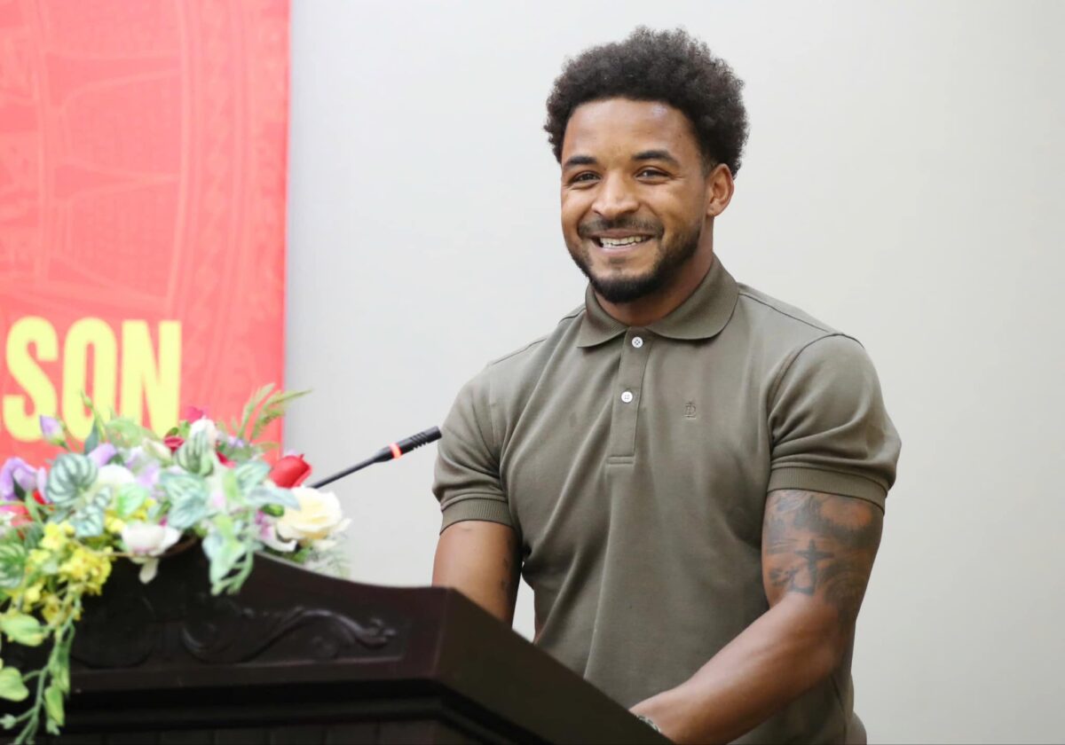 Tiền đạo Nguyễn Xuân Son chính thức nhận quốc tịch Việt Nam: HLV Kim Sang-sik sẽ lưu tâm?- Ảnh 2. Tiền đạo Nguyễn Xuân Son chính thức nhận quốc tịch Việt Nam: HLV Kim Sang-sik sẽ lưu tâm?- Ảnh 2.