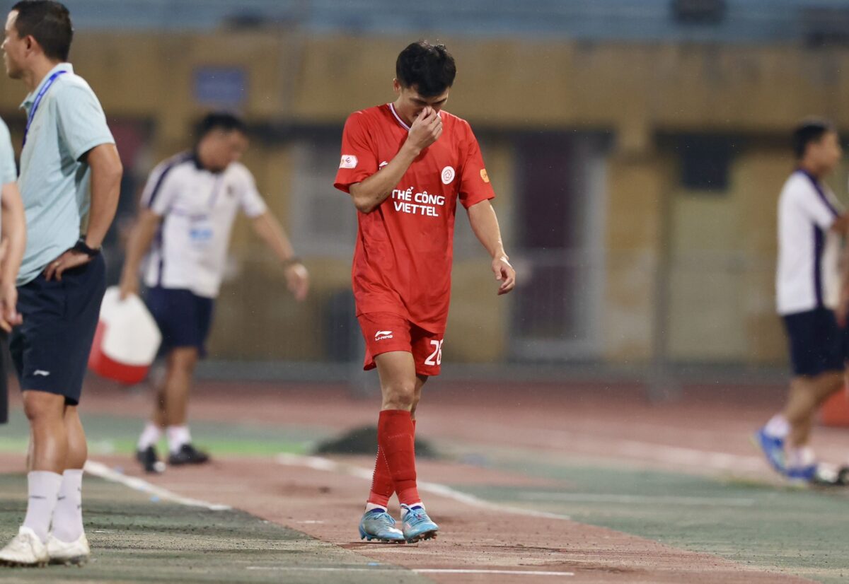 Quật ngã đội Bình Dương trong thế thiếu người, Thể Công Viettel lên đầu bảng- Ảnh 4. Quật ngã đội Bình Dương trong thế thiếu người, Thể Công Viettel lên đầu bảng- Ảnh 4.