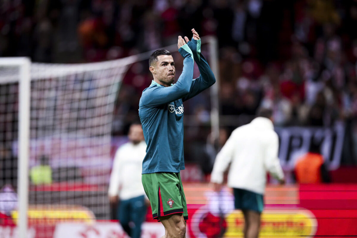 Ronaldo ghi bàn vào lưới Ba Lan sau 17 năm, Bồ Đào Nha nối dài mạch thắng- Ảnh 2. Ronaldo ghi bàn vào lưới Ba Lan sau 17 năm, Bồ Đào Nha nối dài mạch thắng- Ảnh 2.