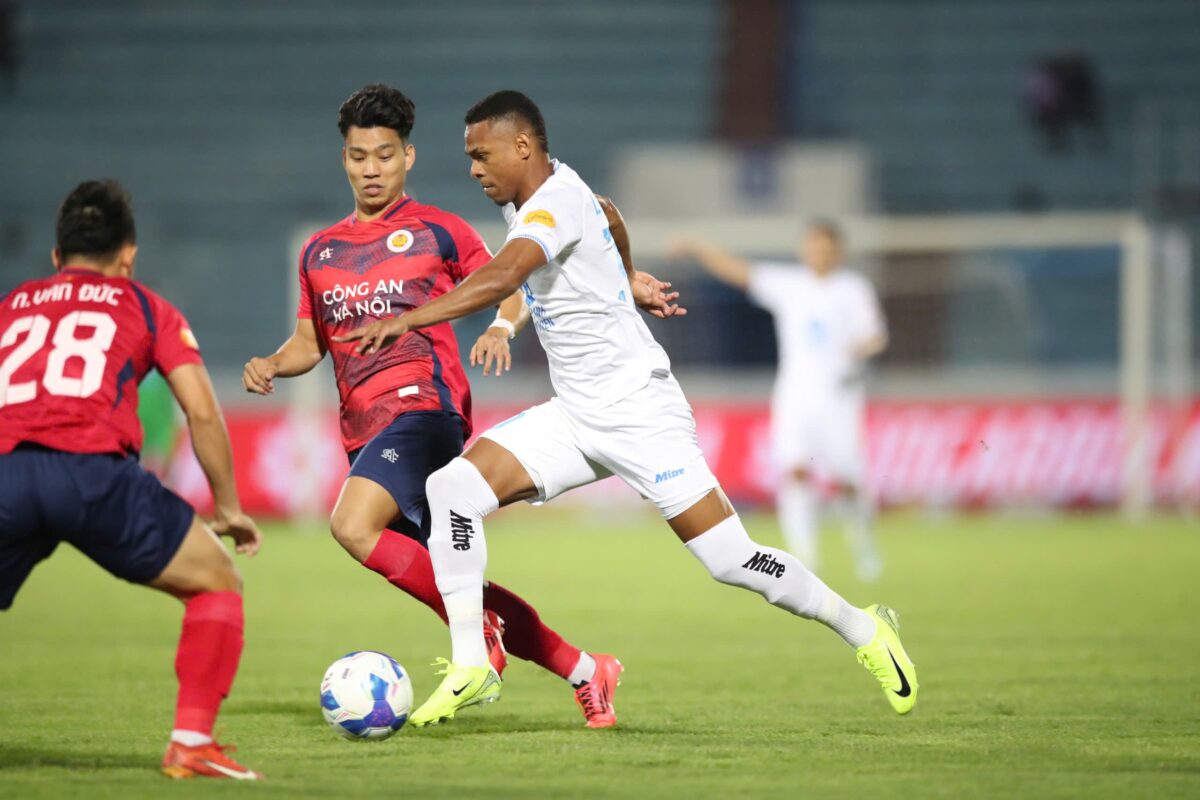 HLV Nam Định ‘tôi không thể bào chữa vì thua sốc CAHN’, HLV Polking hỉ hả- Ảnh 4. HLV Nam Định ‘tôi không thể bào chữa vì thua sốc CAHN’, HLV Polking hỉ hả- Ảnh 4.