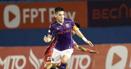 CLB Bình Dương có quyết tâm đến cùng, đua vô địch bằng ‘của nhà trồng được’? CLB Bình Dương có quyết tâm đến cùng, đua vô địch bằng ‘của nhà trồng được’?