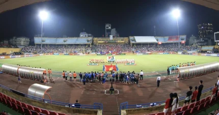 Đội tuyển Thái Lan đá AFF Cup ở Hàng Đẫy, sân Việt Trì dành hẳn cho Việt Nam Đội tuyển Thái Lan đá AFF Cup ở Hàng Đẫy, sân Việt Trì dành hẳn cho Việt Nam