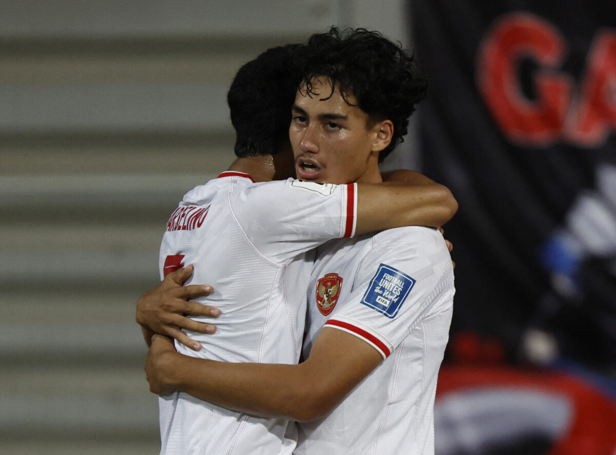 Sợ bị phạt nặng vì CĐV quá khích, bóng đá Indonesia cầu cứu AFC và cả FIFA- Ảnh 3. Sợ bị phạt nặng vì CĐV quá khích, bóng đá Indonesia cầu cứu AFC và cả FIFA- Ảnh 3.