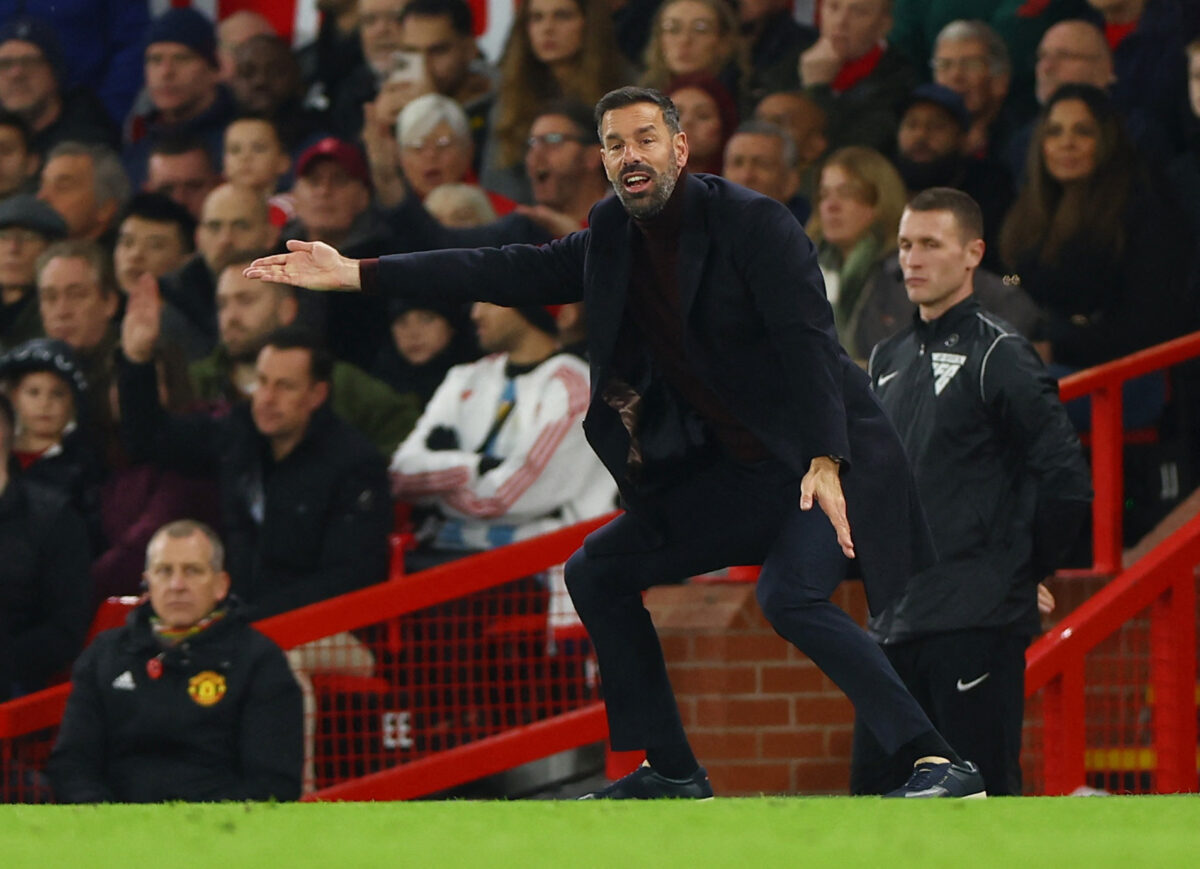 Vừa đến M.U, tân HLV Amorim quyết định sốc: Không giữ lại Van Nistelrooy!- Ảnh 6. Vừa đến M.U, tân HLV Amorim quyết định sốc: Không giữ lại Van Nistelrooy!- Ảnh 6.