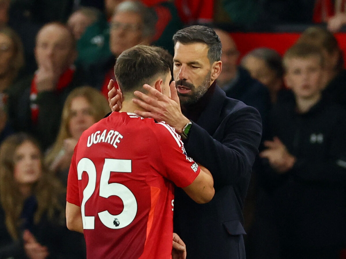 Vừa đến M.U, tân HLV Amorim quyết định sốc: Không giữ lại Van Nistelrooy!- Ảnh 8. Vừa đến M.U, tân HLV Amorim quyết định sốc: Không giữ lại Van Nistelrooy!- Ảnh 8.