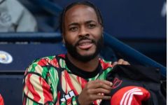 Dietmar Hamann chỉ trích Arsenal vì chiêu mộ Raheem Sterling Dietmar Hamann chỉ trích Arsenal vì chiêu mộ Raheem Sterling