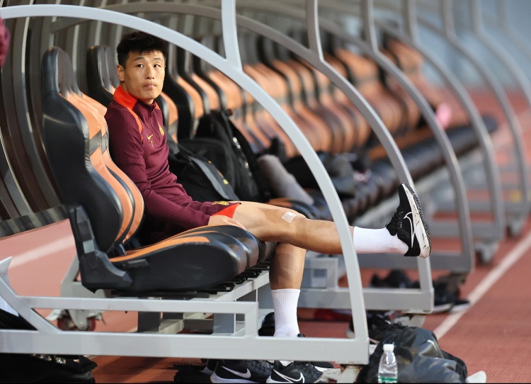 Đội tuyển Trung Quốc nhận lệnh khẩn: Phải thắng Bahrain, HLV Ivankovic sẽ bay chức nếu…- Ảnh 4. Đội tuyển Trung Quốc nhận lệnh khẩn: Phải thắng Bahrain, HLV Ivankovic sẽ bay chức nếu…- Ảnh 4.