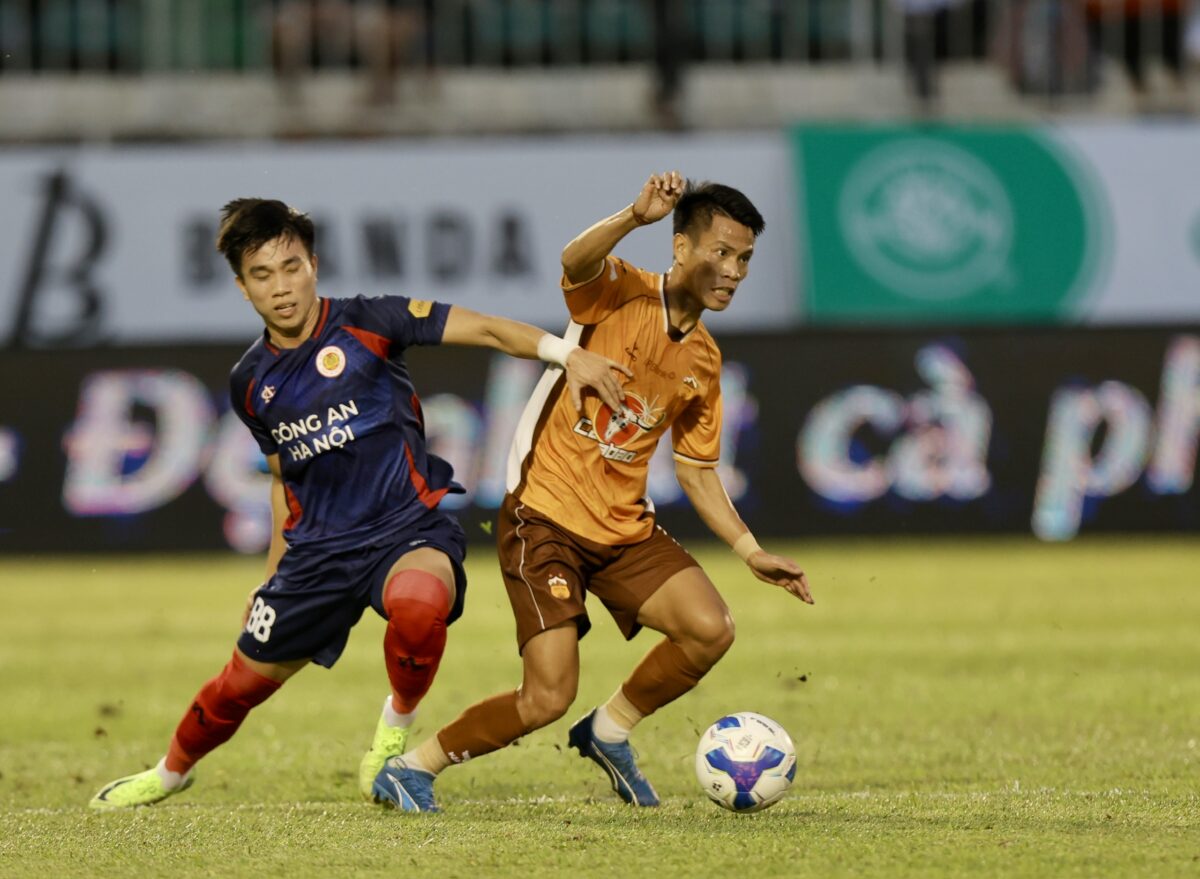 Lịch thi đấu vòng 8 V-League: Nóng bỏng tốp đầu, nhiều cặp đấu đáng xem- Ảnh 2. Lịch thi đấu vòng 8 V-League: Nóng bỏng tốp đầu, nhiều cặp đấu đáng xem- Ảnh 2.