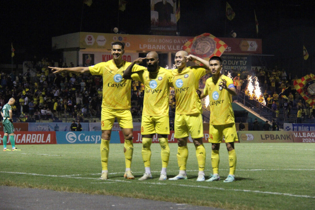 Nhường sân cho FIFA Days và AFF Cup, khi nào vòng 10 V-League tái xuất?- Ảnh 1. Nhường sân cho FIFA Days và AFF Cup, khi nào vòng 10 V-League tái xuất?- Ảnh 1.