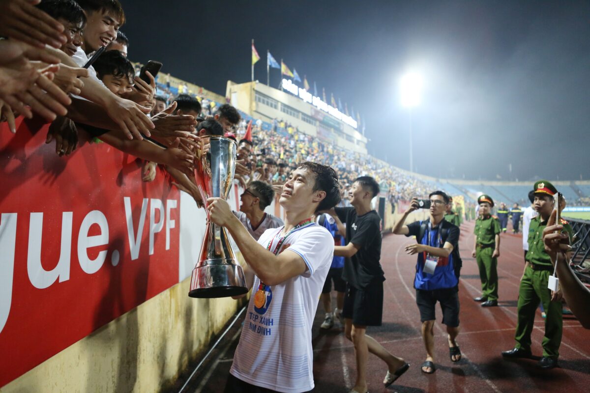 Bóng đá chuyên nghiệp Việt Nam và hành trình đầy nỗ lực của VFF, VPF…- Ảnh 4. Bóng đá chuyên nghiệp Việt Nam và hành trình đầy nỗ lực của VFF, VPF…- Ảnh 4.
