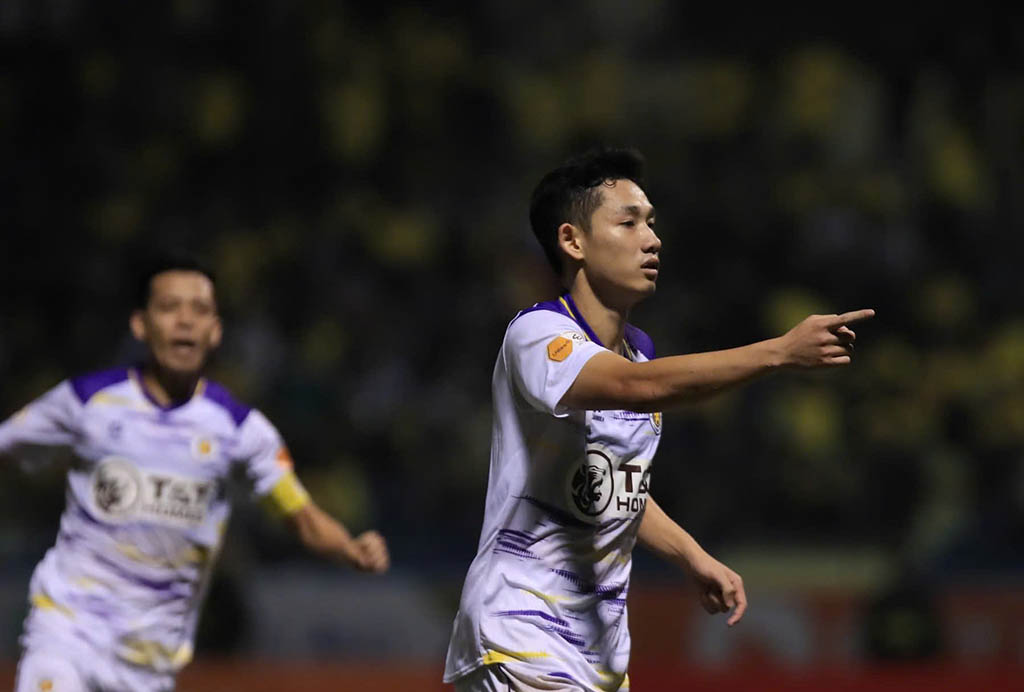 Hai Long tỏa sáng ở CLB Hà Nội, cơ hội trở lại đội tuyển Việt Nam- Ảnh 1. Hai Long tỏa sáng ở CLB Hà Nội, cơ hội trở lại đội tuyển Việt Nam- Ảnh 1.