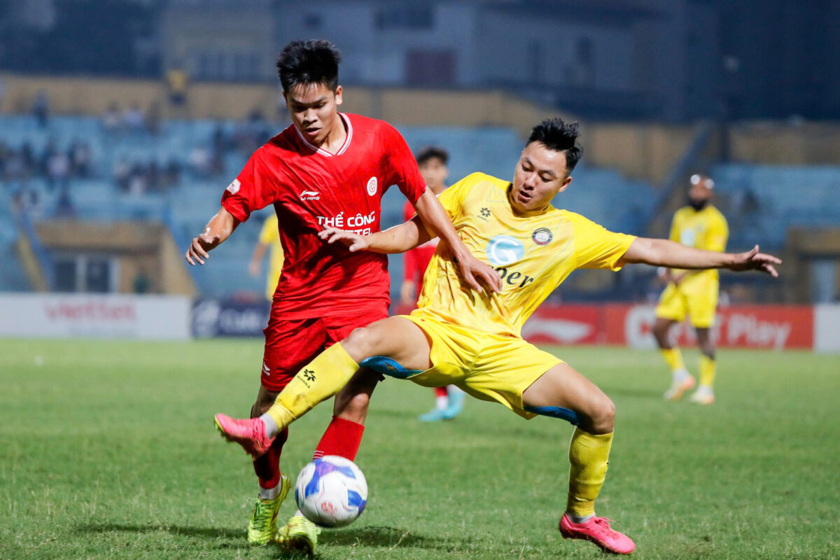 Lịch thi đấu V-League hôm nay: Đại chiến Bình Dương - Nam Định, ngôi đầu đổi chủ?- Ảnh 3. Lịch thi đấu V-League hôm nay: Đại chiến Bình Dương - Nam Định, ngôi đầu đổi chủ?- Ảnh 3.
