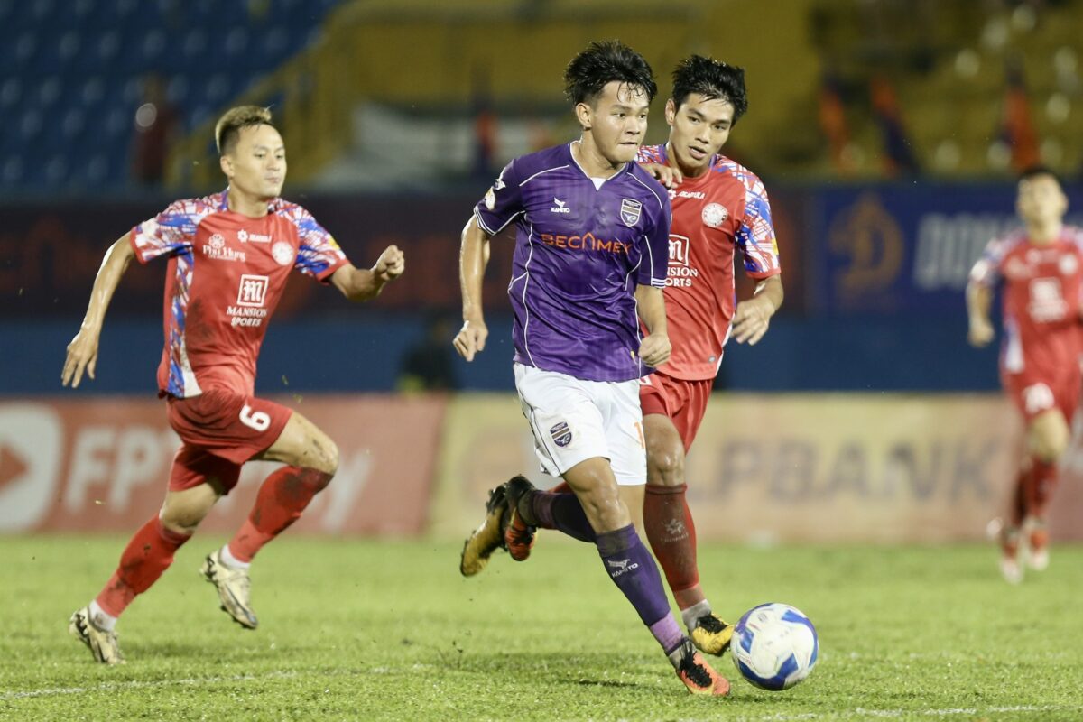 CLB Bình Dương có quyết tâm đến cùng, đua vô địch bằng ‘của nhà trồng được’?- Ảnh 2. CLB Bình Dương có quyết tâm đến cùng, đua vô địch bằng ‘của nhà trồng được’?- Ảnh 2.