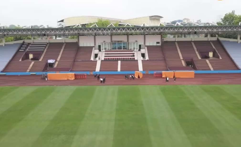 Sân Việt Trì đẹp cỡ nào trước ngày đội tuyển Việt Nam tiếp Indonesia tại AFF Cup?- Ảnh 3. Sân Việt Trì đẹp cỡ nào trước ngày đội tuyển Việt Nam tiếp Indonesia tại AFF Cup?- Ảnh 3.