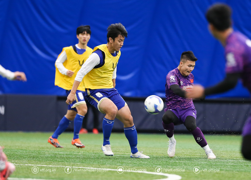 Hàng tấn công đội tuyển Việt Nam sở hữu phong độ đáng nể: Ông Kim bớt lo!- Ảnh 3. Hàng tấn công đội tuyển Việt Nam sở hữu phong độ đáng nể: Ông Kim bớt lo!- Ảnh 3.