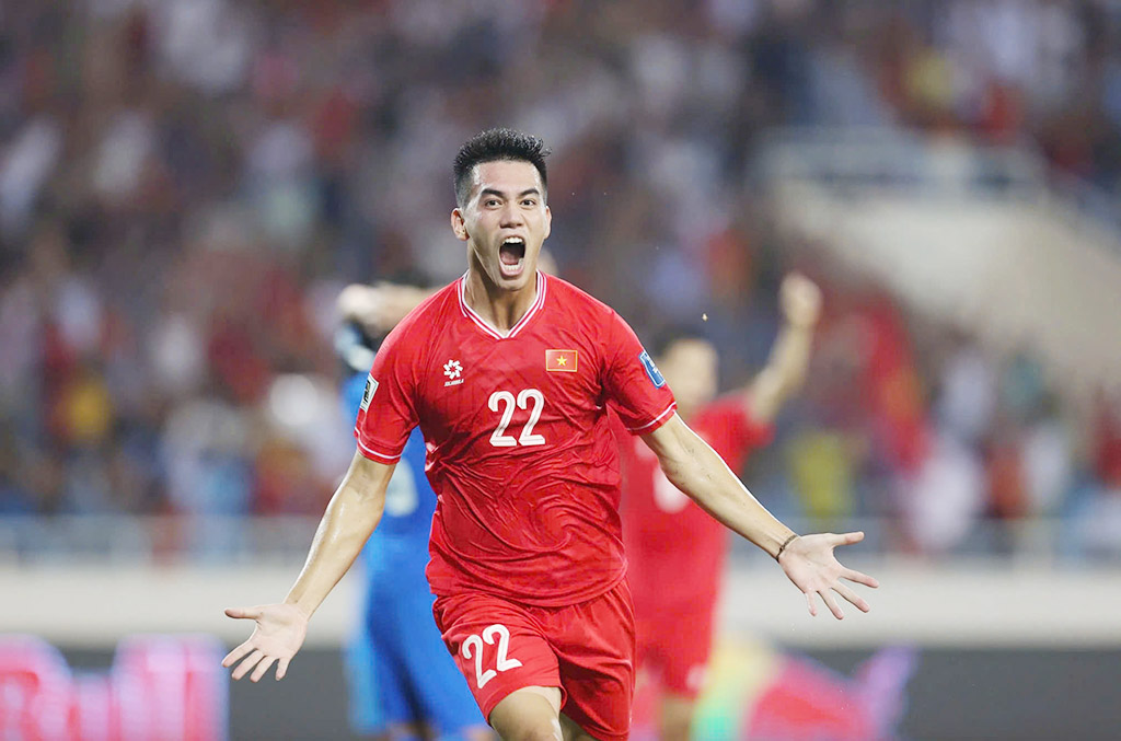 Lịch thi đấu AFF Cup 2024 hôm nay: Việt Nam thắng Philippines, sớm vào bán kết như Thái Lan?- Ảnh 1. Lịch thi đấu AFF Cup 2024 hôm nay: Việt Nam thắng Philippines, sớm vào bán kết như Thái Lan?- Ảnh 1.