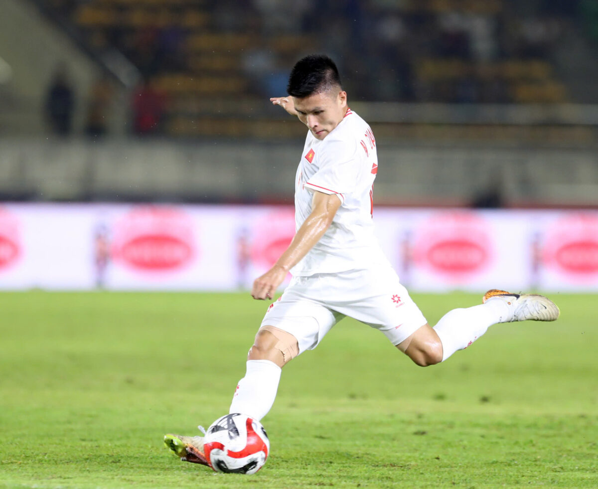 HLV Shin ‘cóng’ tâm lý, bất ngờ hé lộ nhân sự Indonesia đấu Philippines: Phải vào bán kết- Ảnh 2. HLV Shin ‘cóng’ tâm lý, bất ngờ hé lộ nhân sự Indonesia đấu Philippines: Phải vào bán kết- Ảnh 2.