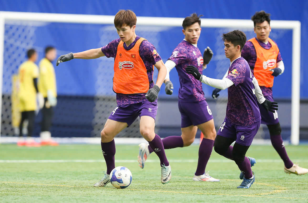 Đội tuyển Việt Nam đã 'nóng máy' cho AFF Cup- Ảnh 1. Đội tuyển Việt Nam đã 'nóng máy' cho AFF Cup- Ảnh 1.