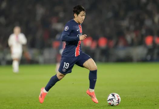 Arsenal gặp trở ngại trong việc chiêu mộ Lee Kang-in từ PSG. Arsenal gap tro ngai trong viec chieu mo Lee Kang-in tu PSG.
