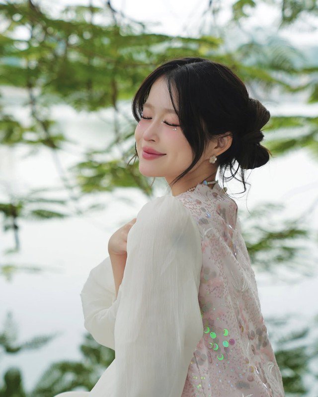 Ái nữ nhà đại gia Việt khoe ảnh xuống phố khiến netizen xuýt xoa - 6