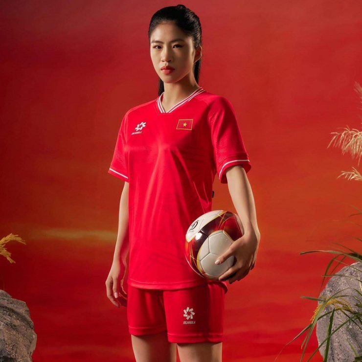 Thanh Nhã: Cô nàng tuổi Tỵ xinh đẹp của bóng đá nữ Việt Nam - 1