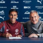 Man City chính thức công bố tân binh Vitor Reis Man City chính thức công bố tân binh Vitor Reis