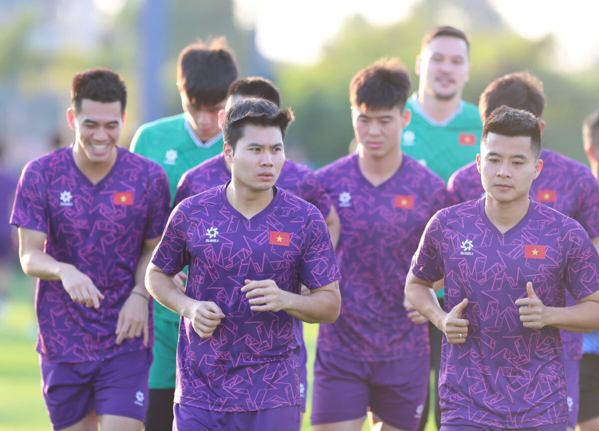 Các cầu thủ Việt Nam chuẩn bị cho trận chung kết lượt về gặp Thái Lan ngày 5.1 Các cầu thủ Việt Nam chuẩn bị cho trận chung kết lượt về gặp Thái Lan ngày 5.1