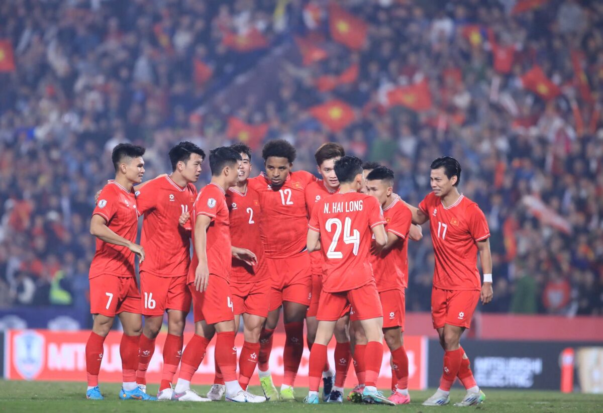 Xuân Son đang hòa nhập tốt vào sức mạnh tập thể của đội tuyển Việt Nam Xuân Son đang hòa nhập tốt vào sức mạnh tập thể của đội tuyển Việt Nam