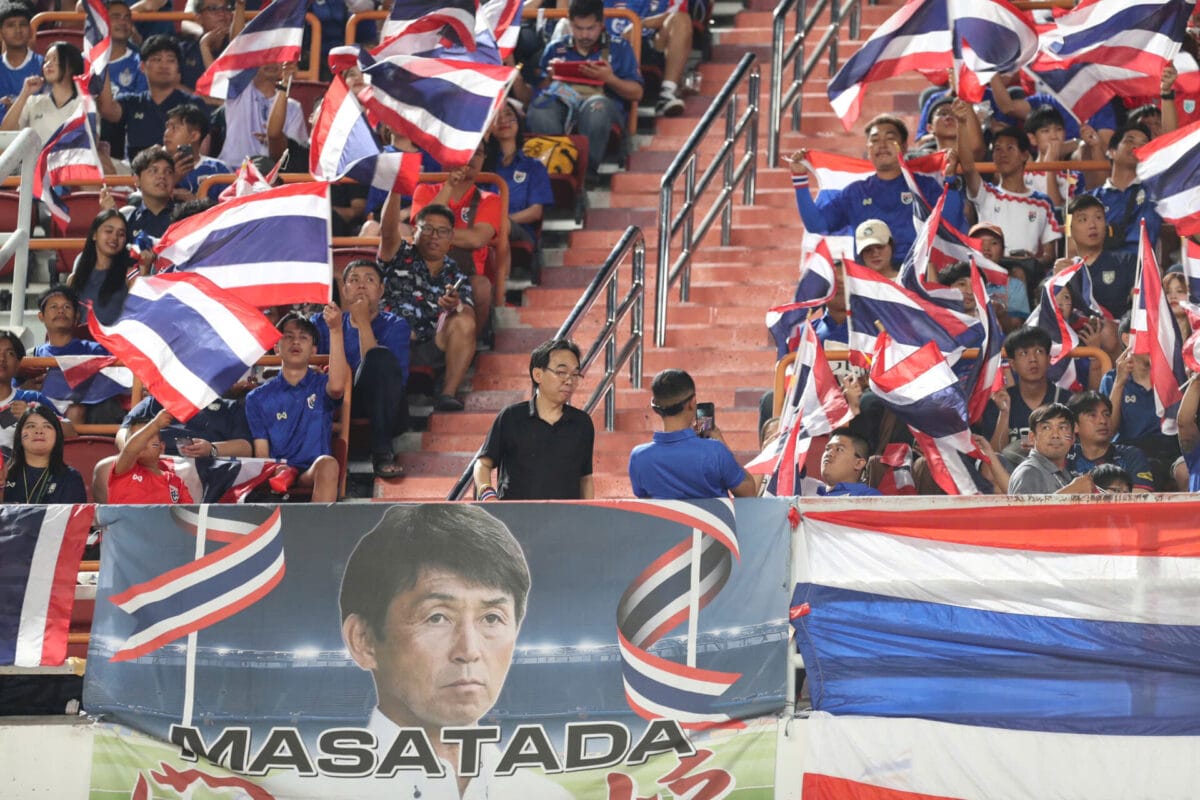 Madam Pang không sa thải HLV Ishii dù thua Việt Nam, Indonesia mời thêm Louis van Gaal- Ảnh 1. Madam Pang không sa thải HLV Ishii dù thua Việt Nam, Indonesia mời thêm Louis van Gaal- Ảnh 1.