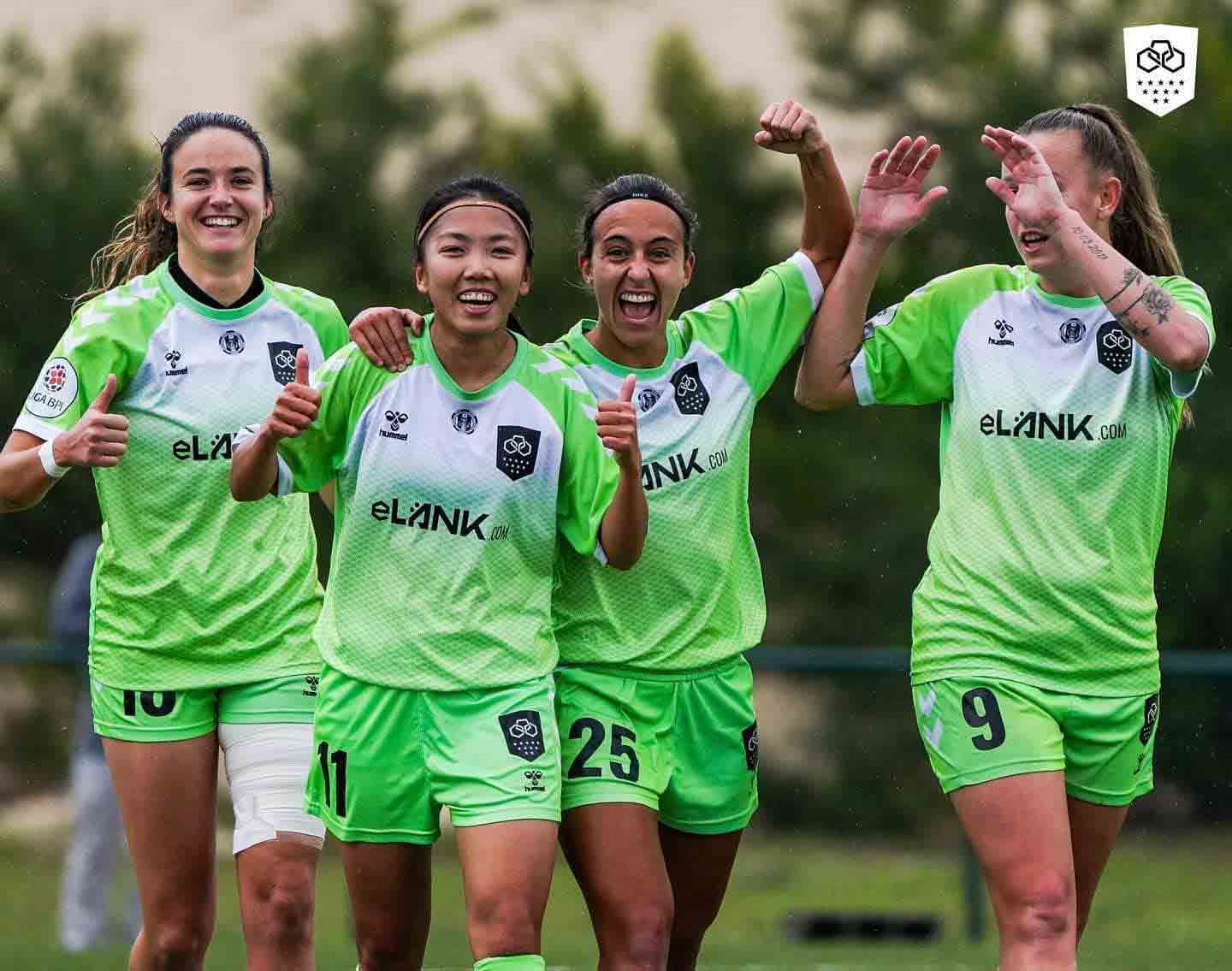 Huỳnh Như: Quê hương là chùm khế ngọt- Ảnh 5. Huỳnh Như: Quê hương là chùm khế ngọt- Ảnh 5.