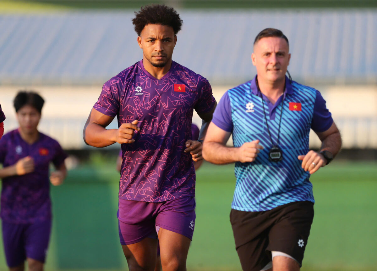 Tiền đạo Nguyễn Xuân Son đầy quyết tâm cùng đội tuyển Việt Nam tiếp tục thắng Thái Lan Tiền đạo Nguyễn Xuân Son đầy quyết tâm cùng đội tuyển Việt Nam tiếp tục thắng Thái Lan