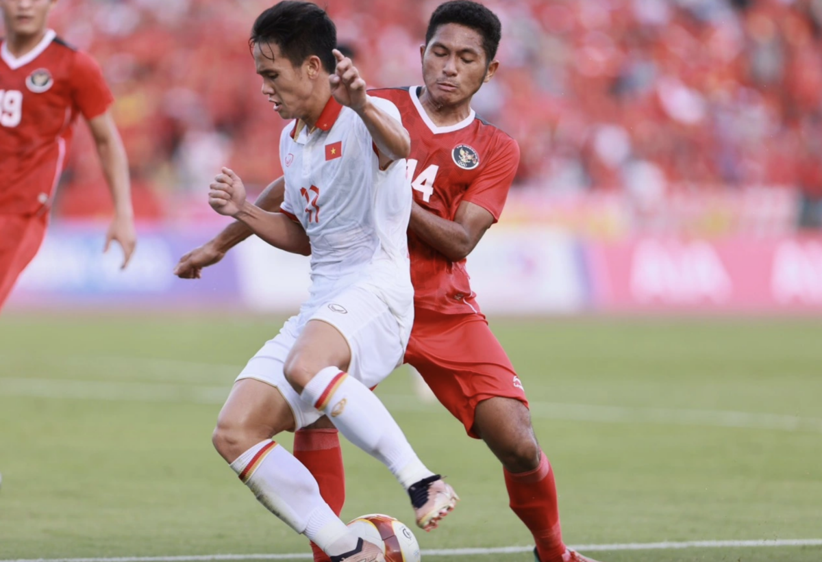 Indonesia đối mặt đền bù lớn khi sa thải HLV Indra Sjafri - Ảnh 1. Indonesia đối mặt đền bù lớn khi sa thải HLV Indra Sjafri - Ảnh 1.