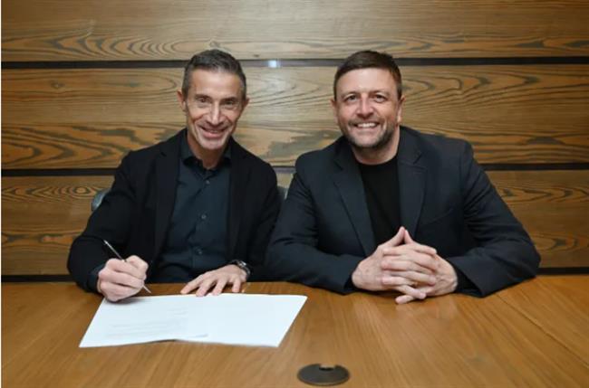 Arsenal bổ nhiệm Andrea Berta làm giám đốc thể thao mới. Arsenal bo nhiem Andrea Berta lam giam doc the thao moi.