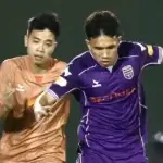 HLV Kim Sang-sik có tuyến giữa cực 'chất': Toàn tiền vệ giỏi, không dễ chọn! HLV Kim Sang-sik có tuyến giữa cực 'chất': Toàn tiền vệ giỏi, không dễ chọn!