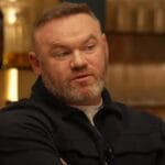 Wayne Rooney chỉ ra 2 cái tên mà MU nên giữ lại Wayne Rooney chỉ ra 2 cái tên mà MU nên giữ lại