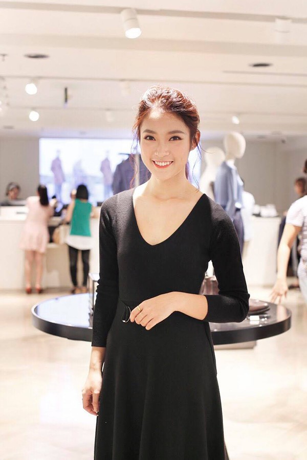 Nữ MC 'Đường lên đỉnh Olympia' quê Nghệ An tuổi trẻ tài cao, 25 tuổi đã có nhà đẹp xe sang - 2