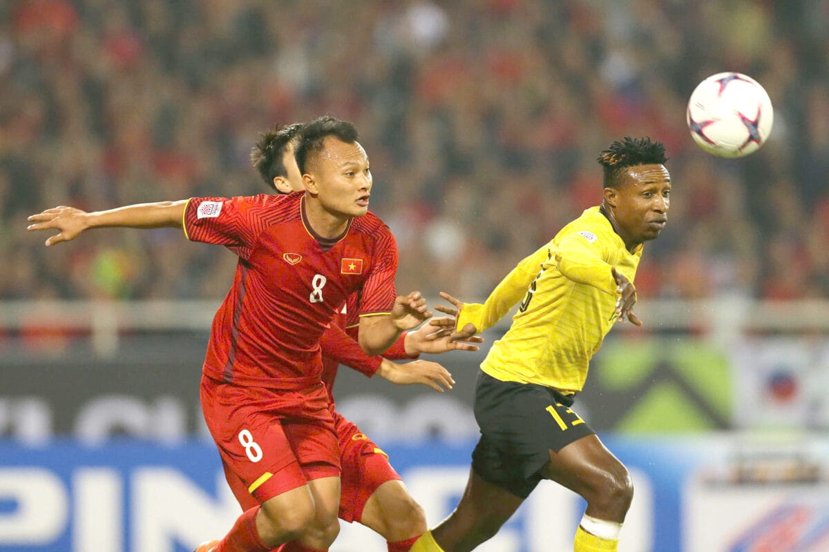 Đội tuyển Malaysia tăng cường nhập tịch cầu thủ mạnh mẽ để đối đầu việt nam - Ảnh 1. Đội tuyển Malaysia tăng cường nhập tịch cầu thủ mạnh mẽ để đối đầu việt nam - Ảnh 1.