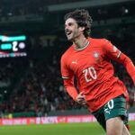 MU phải chi đậm hơn dự kiến để chiêu mộ Francisco Trincao MU phải chi đậm hơn dự kiến để chiêu mộ Francisco Trincao