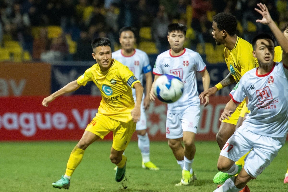 CLB Thanh Hóa thua đau Hải Phòng: Thành cựu vương Cúp quốc gia, chìm sâu vào 'khủng hoảng'- Ảnh 3. CLB Thanh Hóa thua đau Hải Phòng: Thành cựu vương Cúp quốc gia, chìm sâu vào 'khủng hoảng'- Ảnh 3.