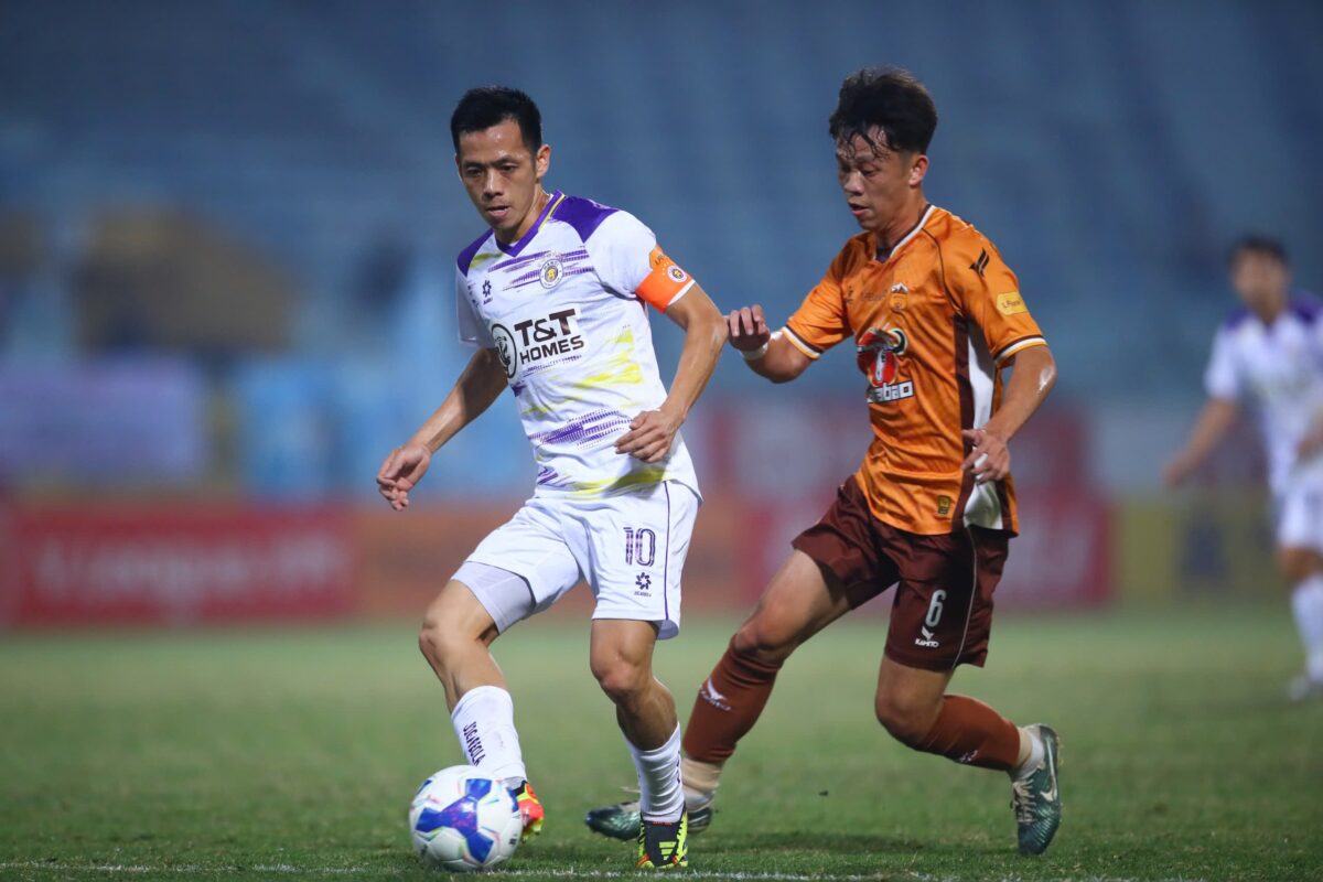 CLB Hải Phòng và Đình Triệu bùng nổ, HAGL sắp phải đua trụ hạng- Ảnh 2. CLB Hải Phòng và Đình Triệu bùng nổ, HAGL sắp phải đua trụ hạng- Ảnh 2.