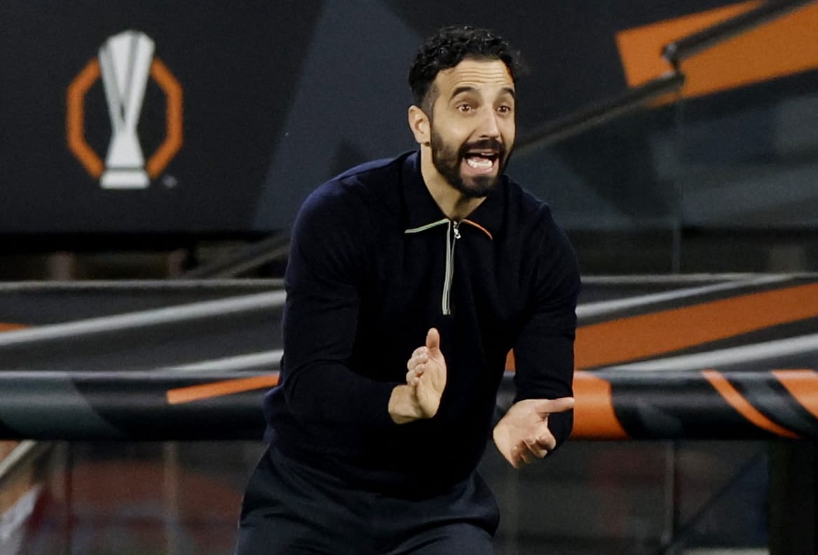 M.U thắp hy vọng ở Europa League, đội của HLV Mourinho thảm bại - Ảnh 1. M.U thắp hy vọng ở Europa League, đội của HLV Mourinho thảm bại - Ảnh 1.