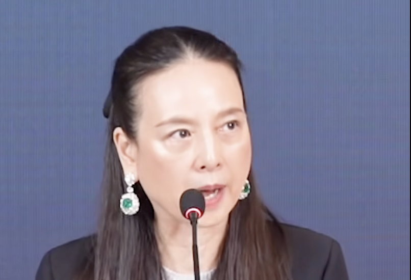 Madam Pang kêu gọi CĐV Thái Lan ủng hộ mình, cựu Chủ tịch FAT lên tiếng về vụ kiện- Ảnh 1. Madam Pang kêu gọi CĐV Thái Lan ủng hộ mình, cựu Chủ tịch FAT lên tiếng về vụ kiện- Ảnh 1.