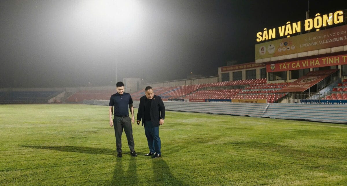 Đội Hà Tĩnh không còn cảnh ‘lang bạt’ phương xa, về sân nhà cỏ đẹp đang chờ!- Ảnh 2. Đội Hà Tĩnh không còn cảnh ‘lang bạt’ phương xa, về sân nhà cỏ đẹp đang chờ!- Ảnh 2.