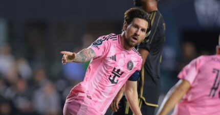 Messi khiến thủ môn Lloris ôm hận như ở World Cup, Inter Miami ngược dòng kinh điển Messi khiến thủ môn Lloris ôm hận như ở World Cup, Inter Miami ngược dòng kinh điển